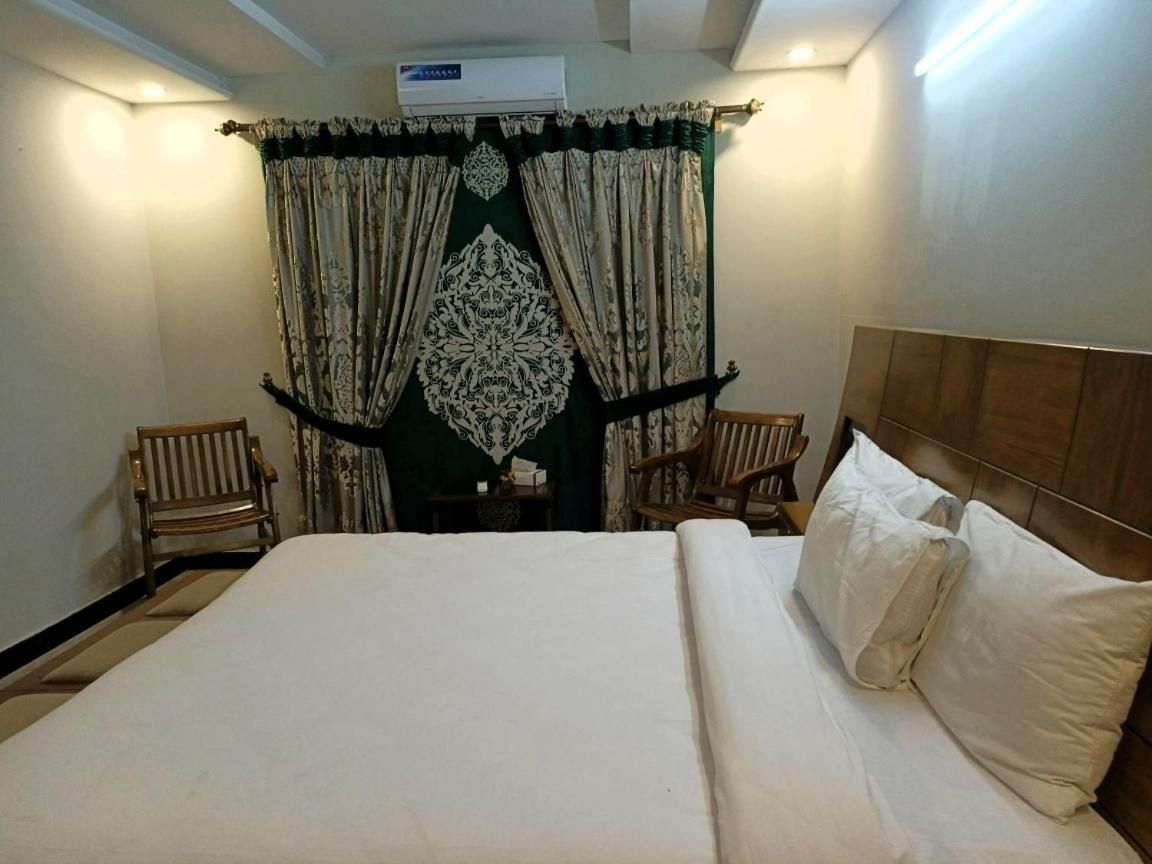 Bed & Breakfast Islamabad Hotel Bagian luar foto