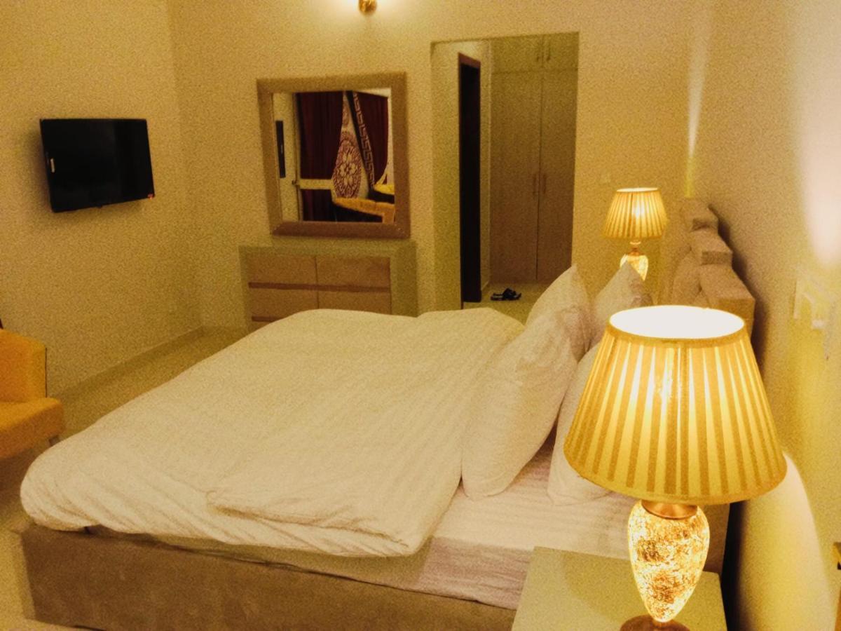 Bed & Breakfast Islamabad Hotel Bagian luar foto