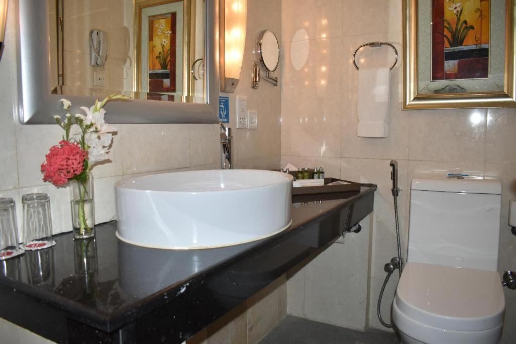 Bed & Breakfast Islamabad Hotel Bagian luar foto