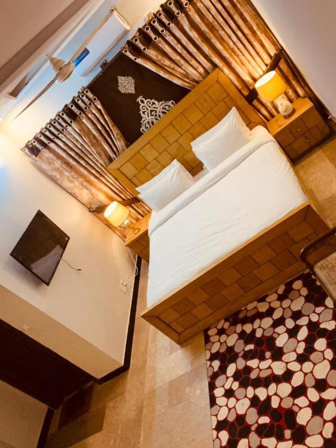 Bed & Breakfast Islamabad Hotel Bagian luar foto