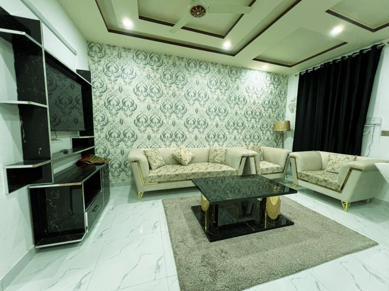 Bed & Breakfast Islamabad Hotel Bagian luar foto