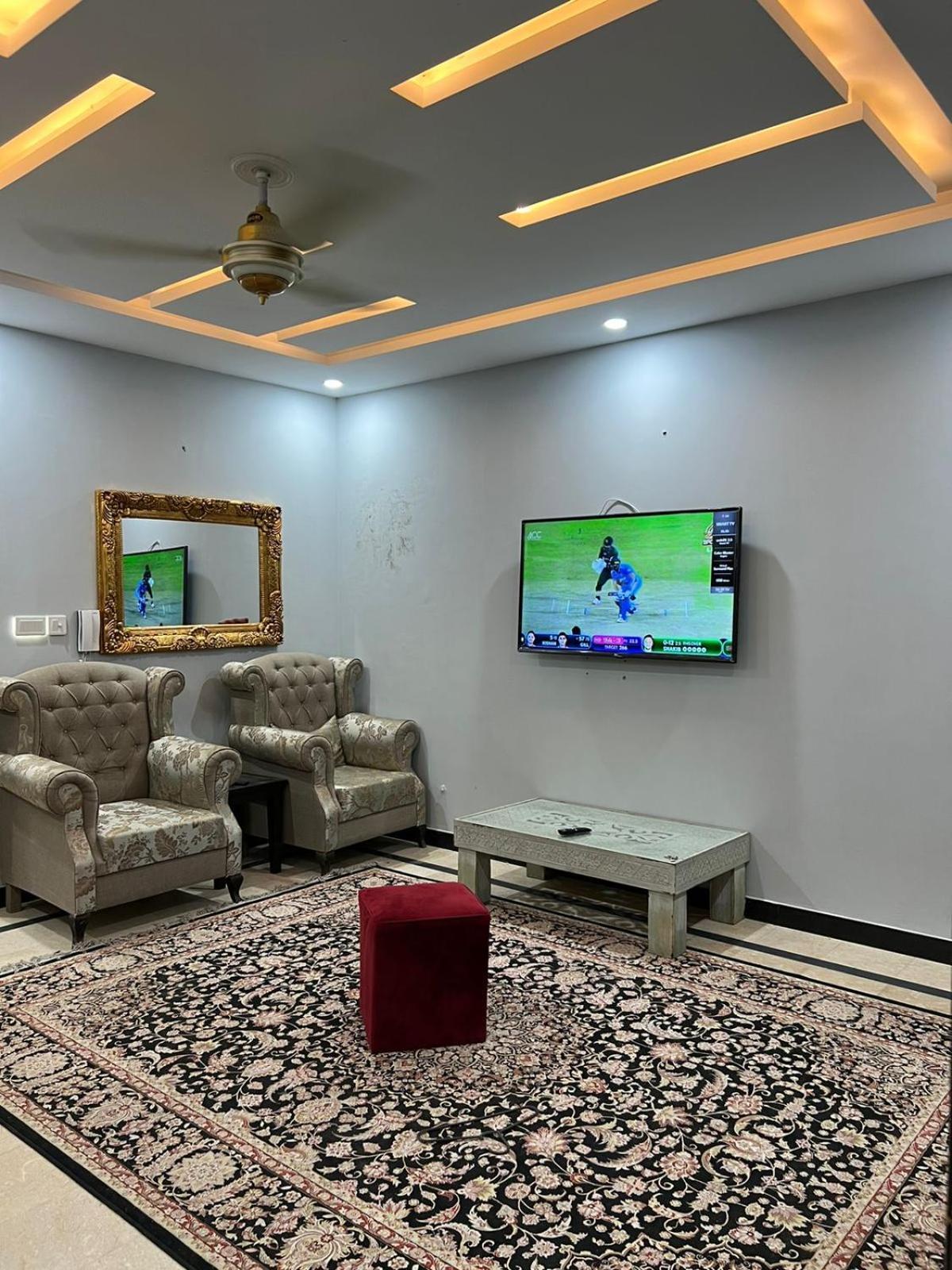 Bed & Breakfast Islamabad Hotel Bagian luar foto
