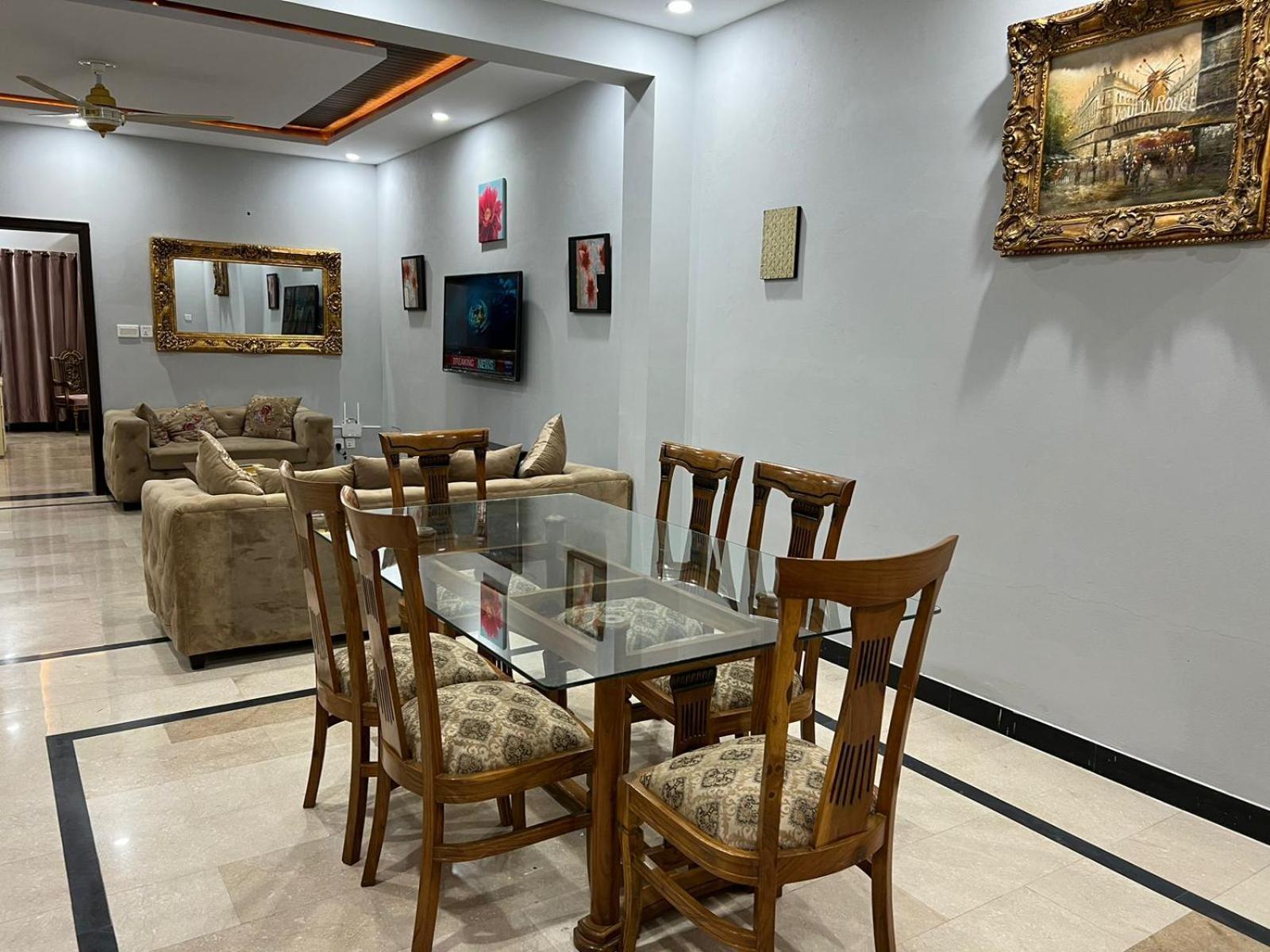 Bed & Breakfast Islamabad Hotel Bagian luar foto